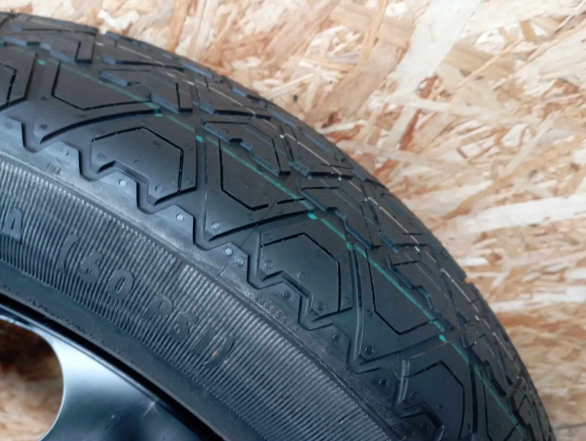 Neumático repuesto PEUGEOT 3008 II (M_) Imagem-2