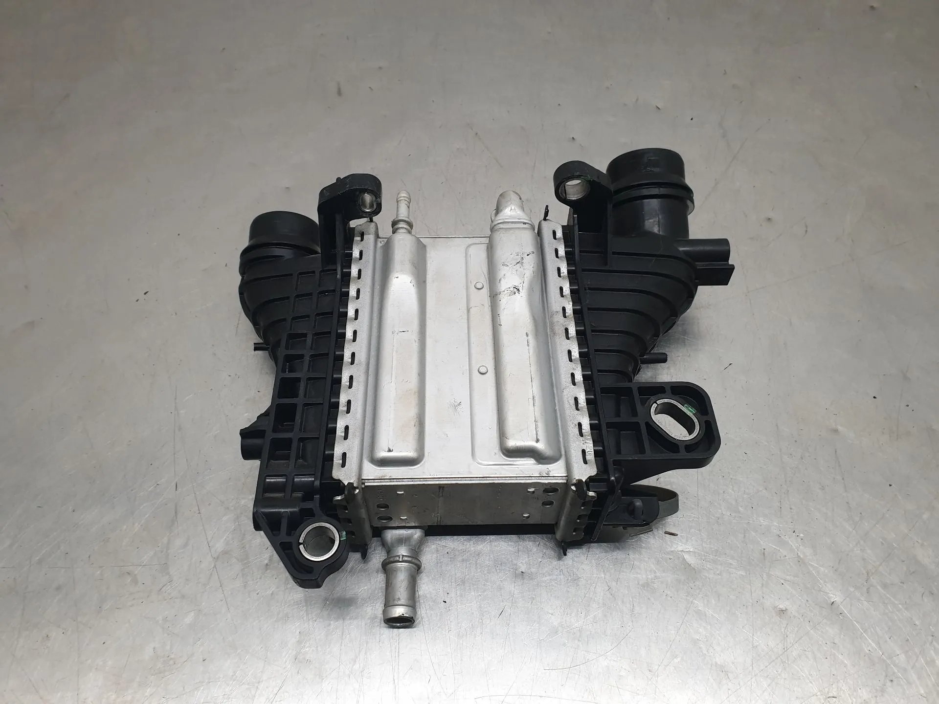 Radiador del intercooler RENAULT Kadjar (HA_, HL_) Imagem-1