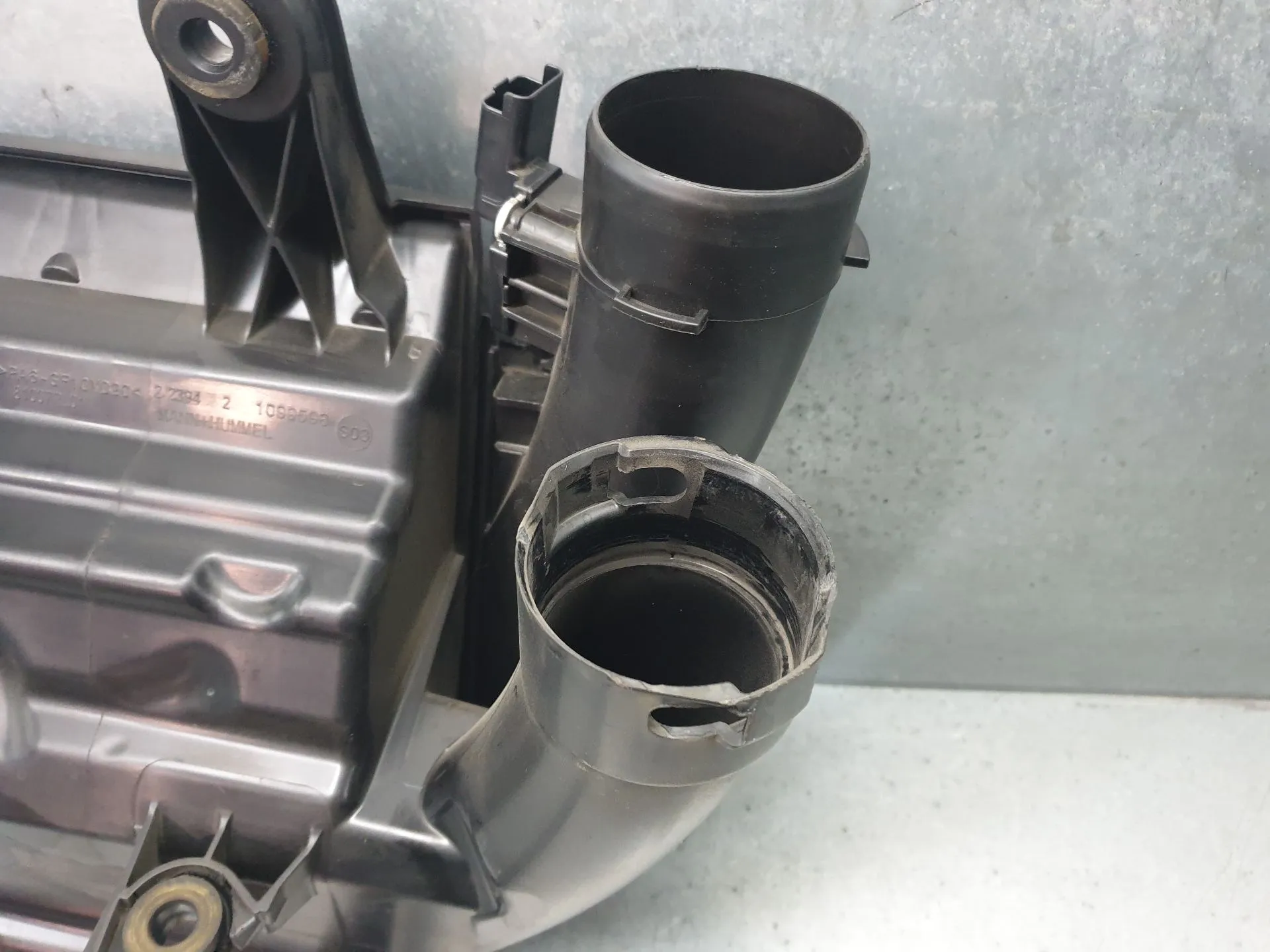 Boîtier filtre à air PEUGEOT 208 Imagem-2