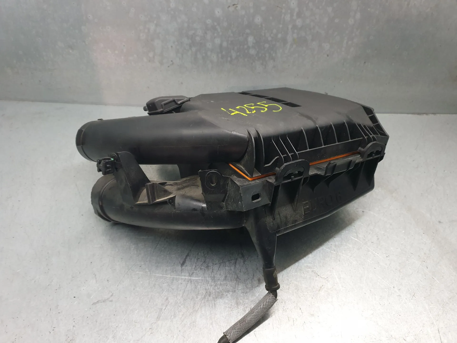 Boîtier filtre à air PEUGEOT 208 Imagem-4