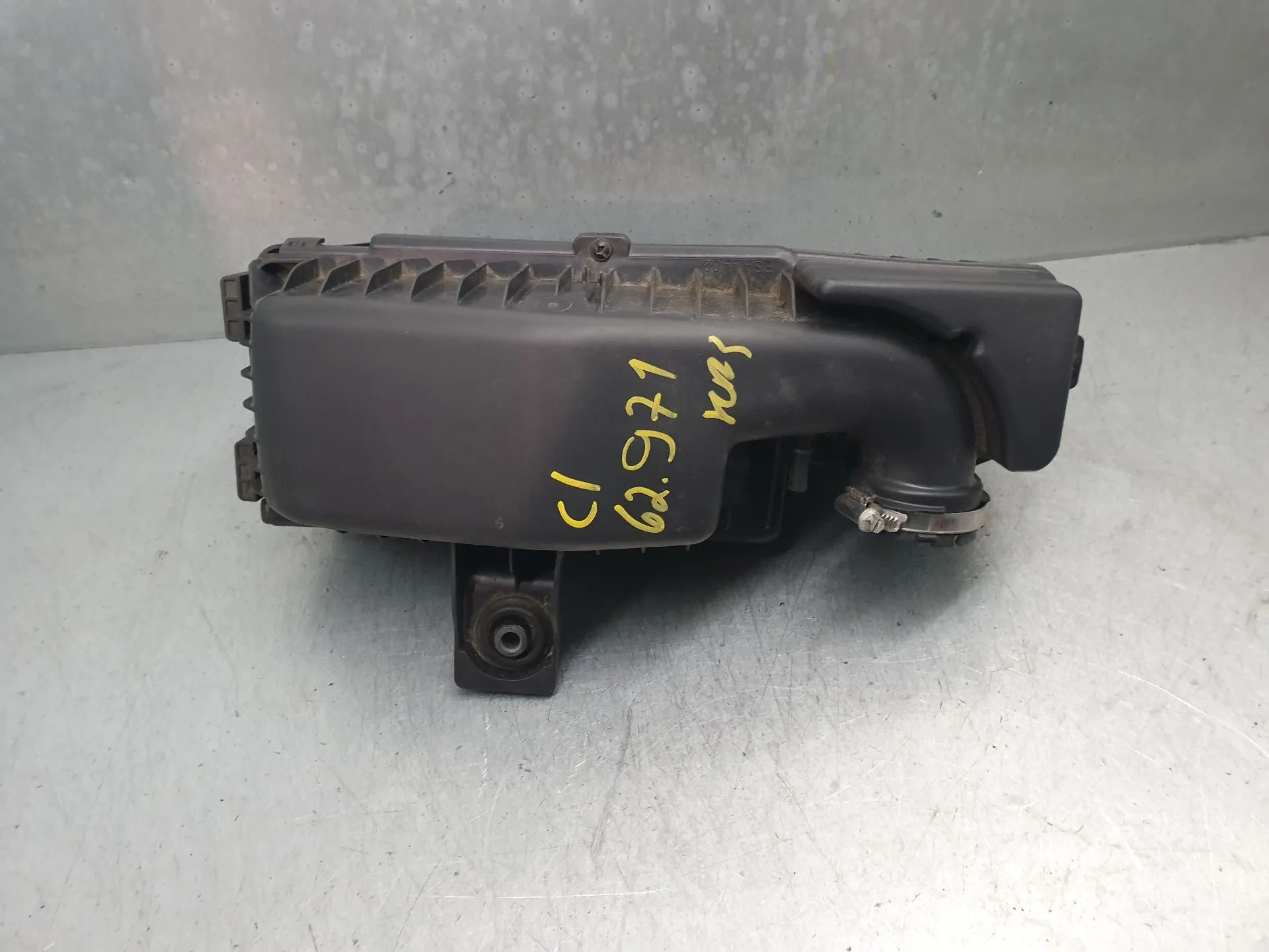 Scatola filtro aria PEUGEOT 208 Imagem-1