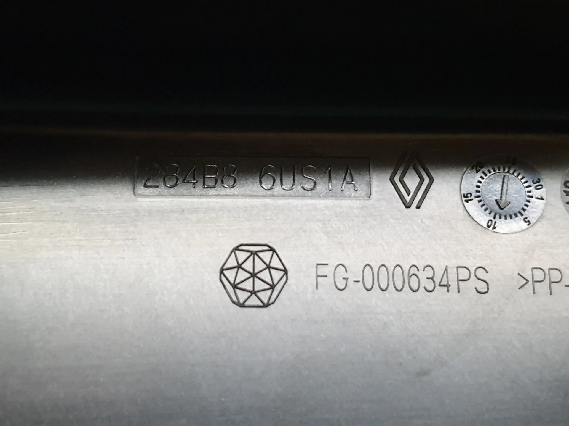 Involúcro / Carcaça dos Fusíveis RENAULT Austral Imagem-8