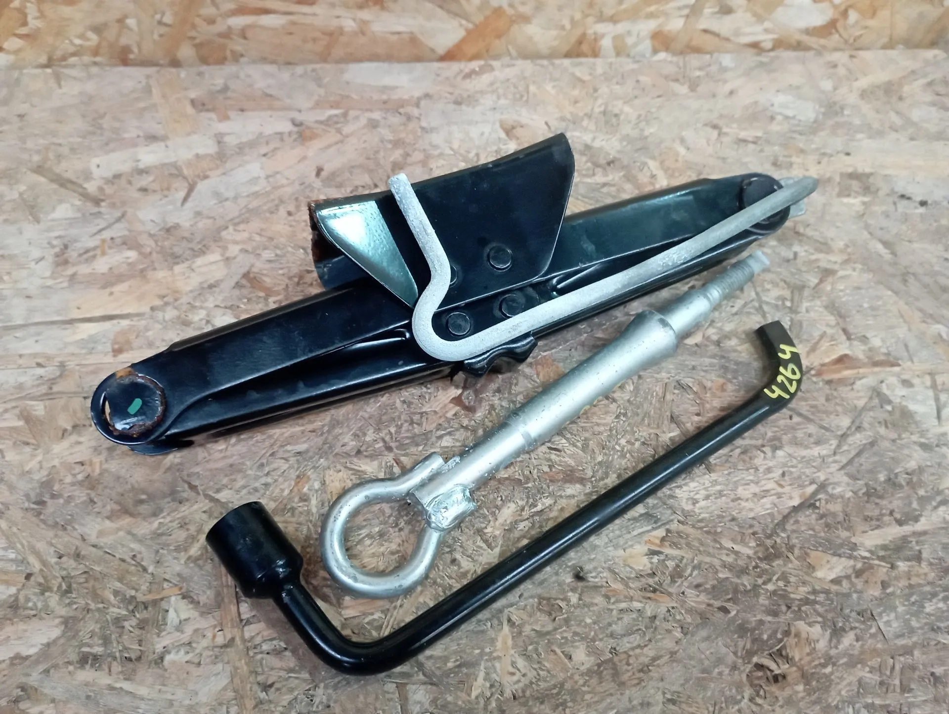 Cric PEUGEOT 3008 I (0U_) Imagem-1