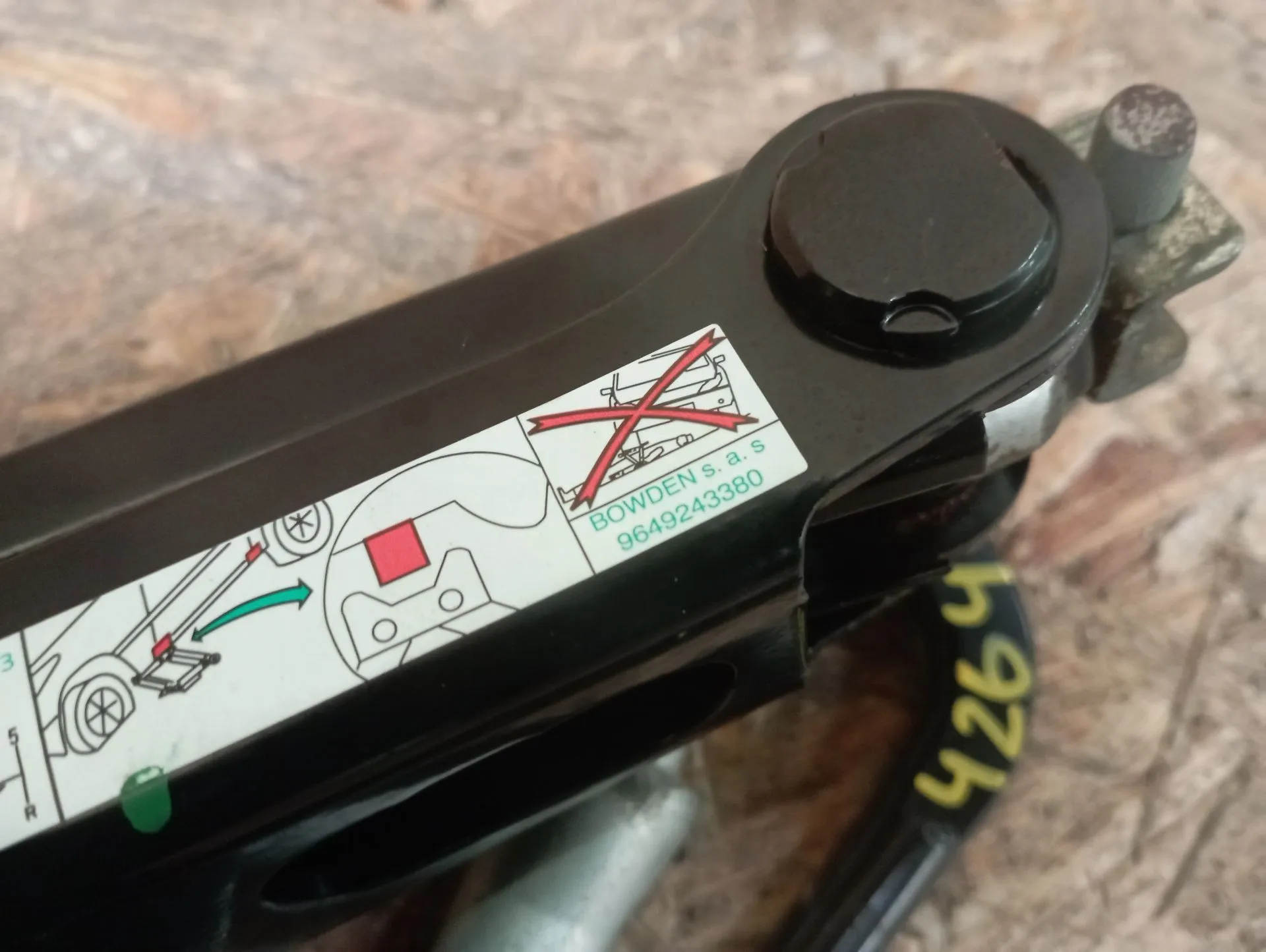 Cric PEUGEOT 3008 I (0U_) Imagem-2