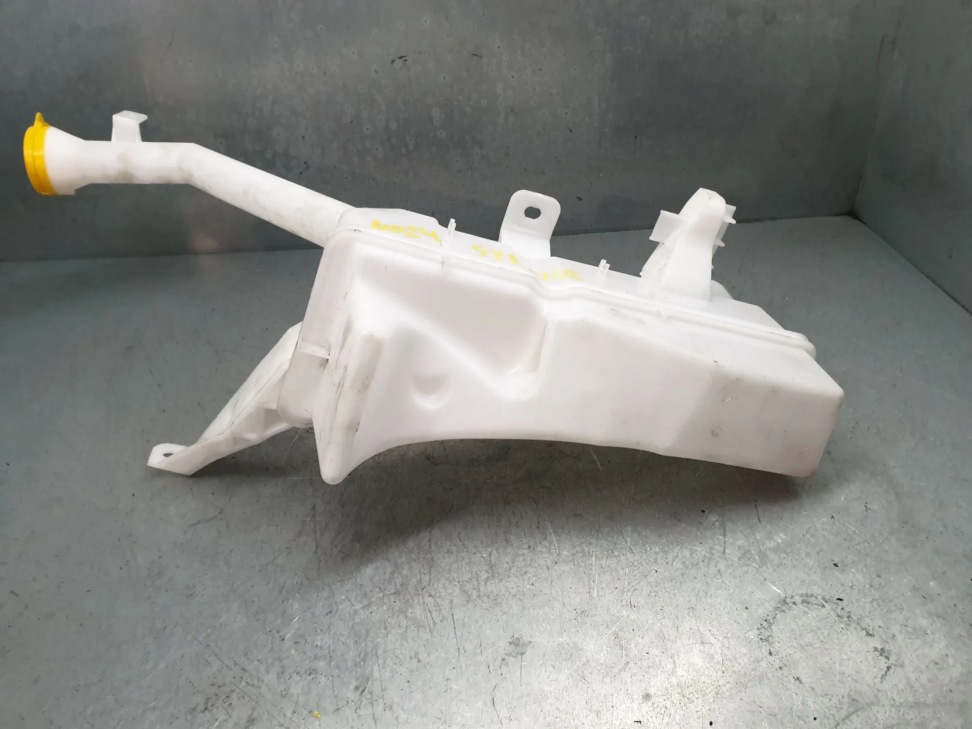 Windshield washer tank RENAULT Symbioz Imagem-3