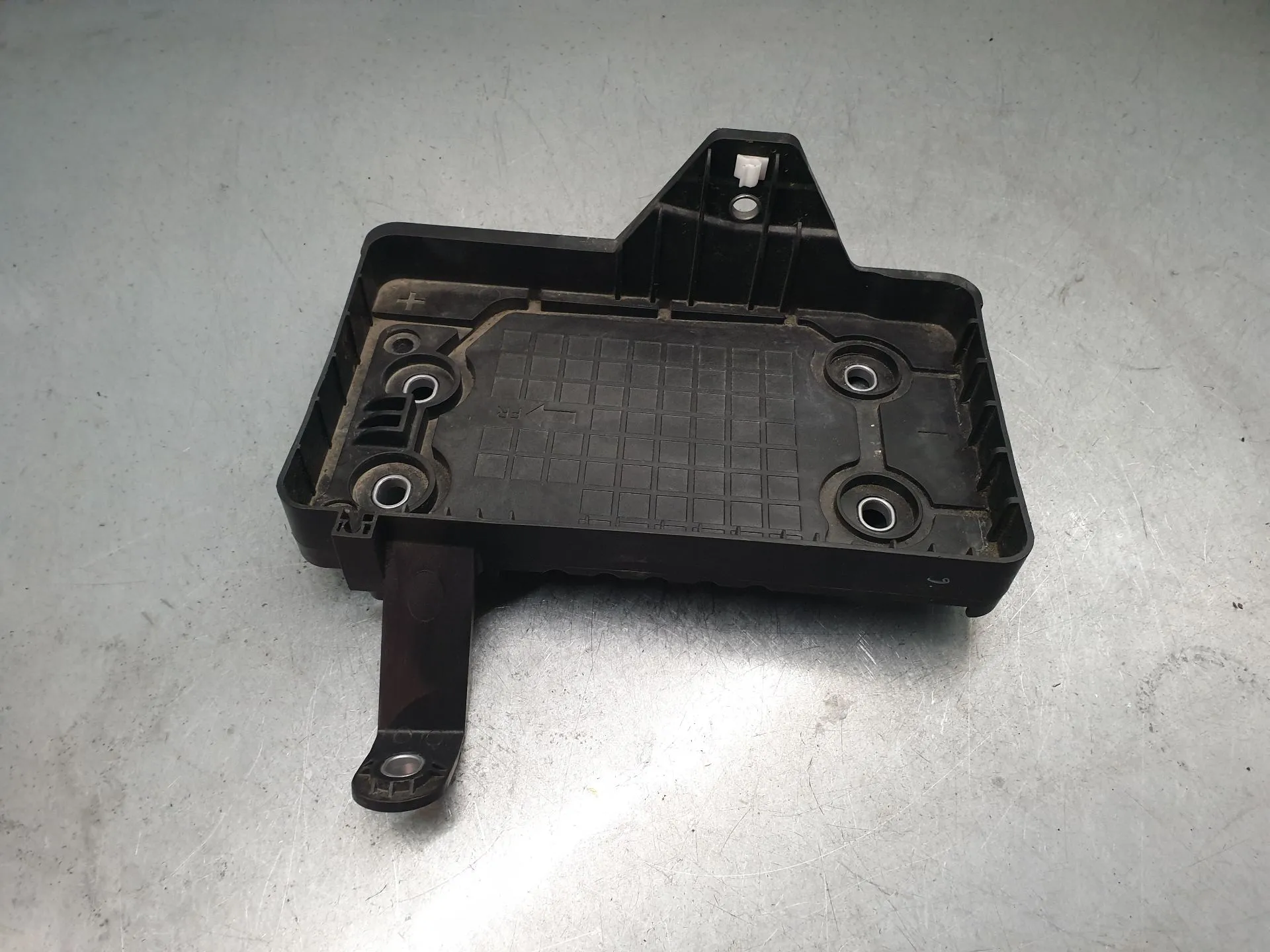 Base / caixa da bateria NISSAN Qashqai III (J12) Imagem-1