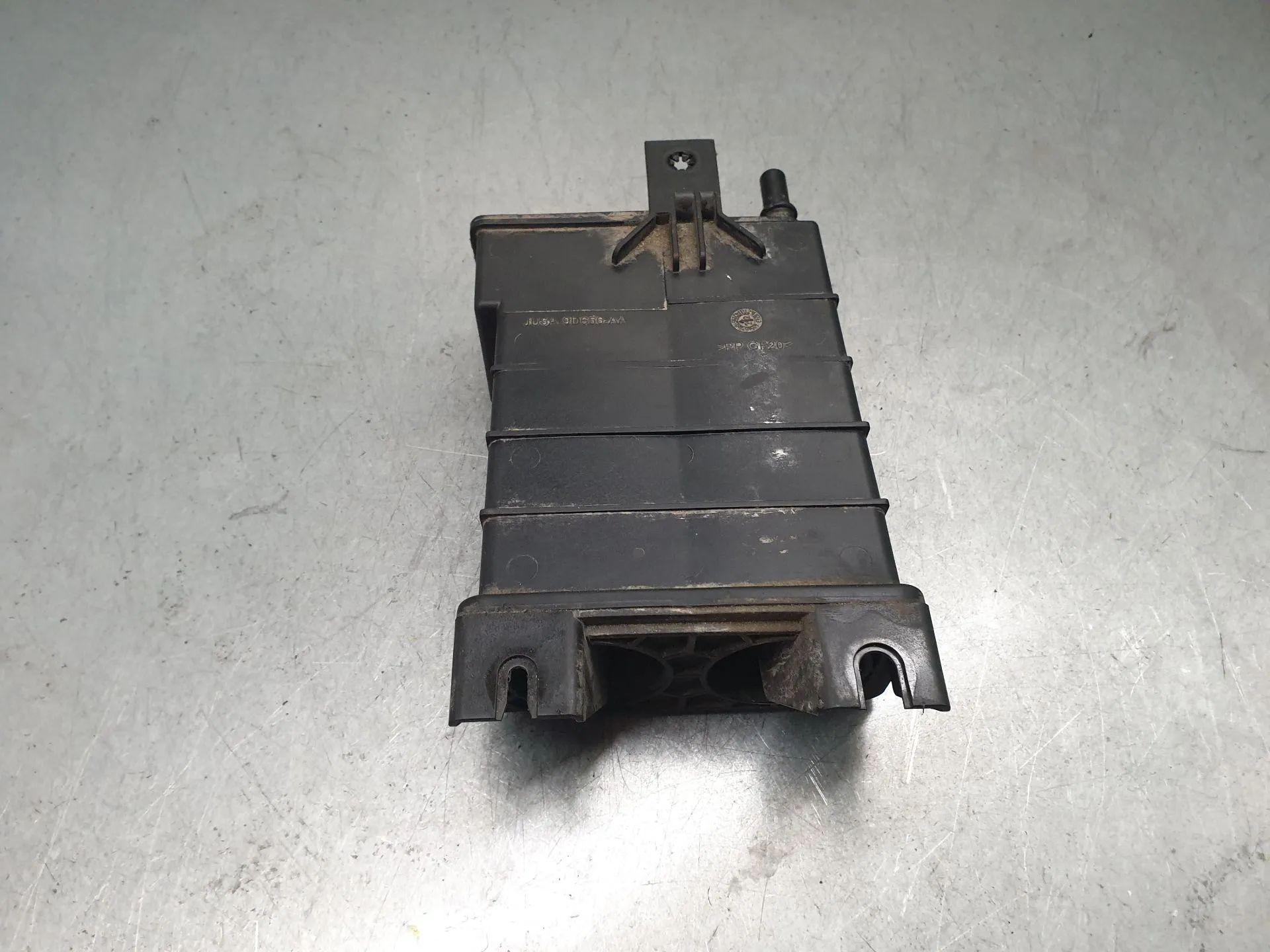 Canister FORD Puma (J2K, CF7) Imagem-1