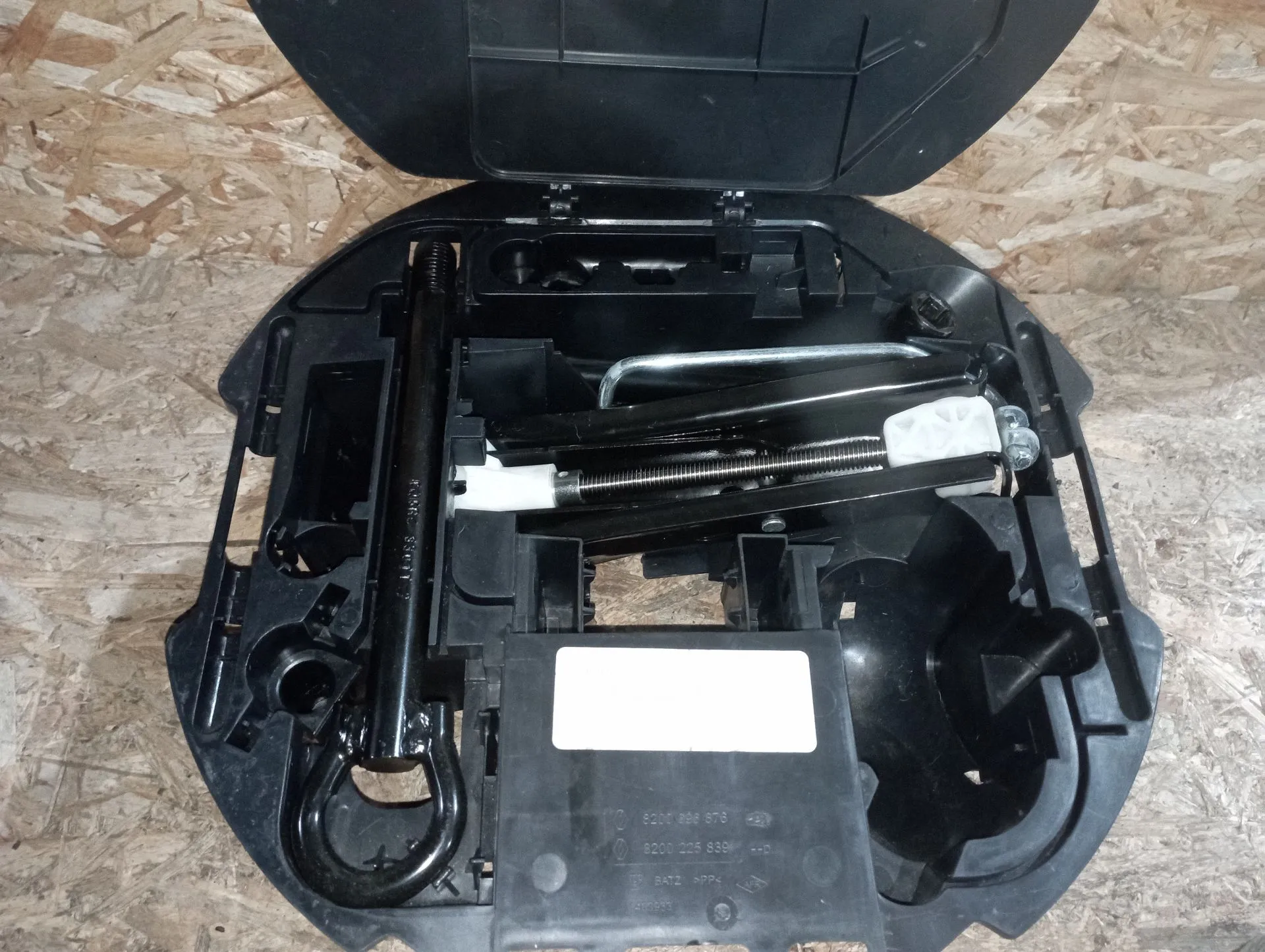 Jack RENAULT Clio III (BR0/1, CR0/1) Imagem-4