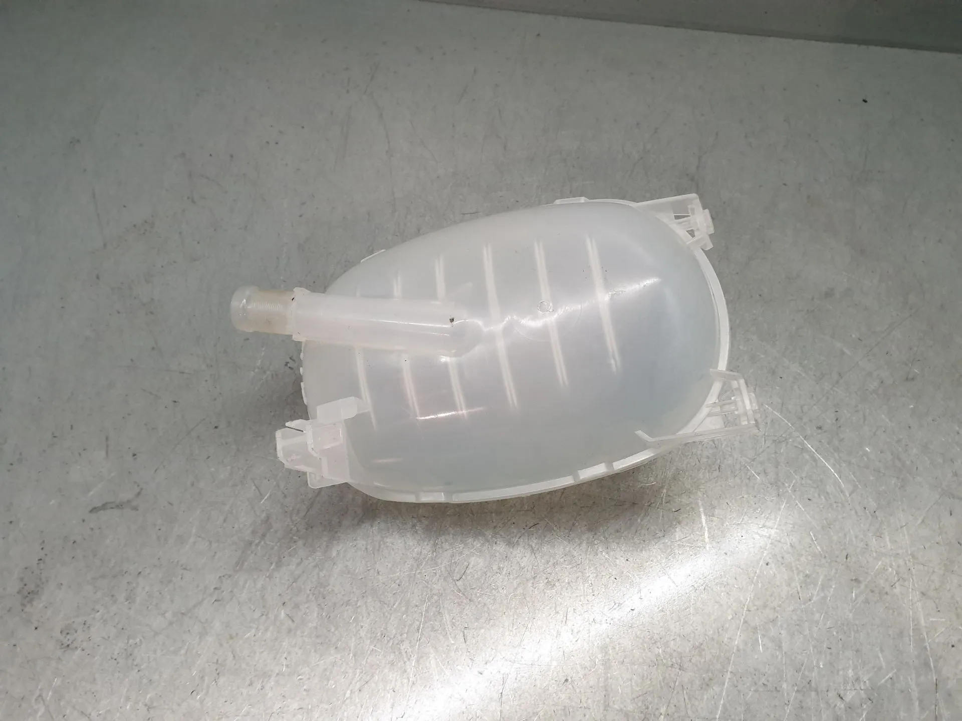 Réservoir/ Vase D'expansion De Liquide De Refroidissement RENAULT Symbioz Imagem-1