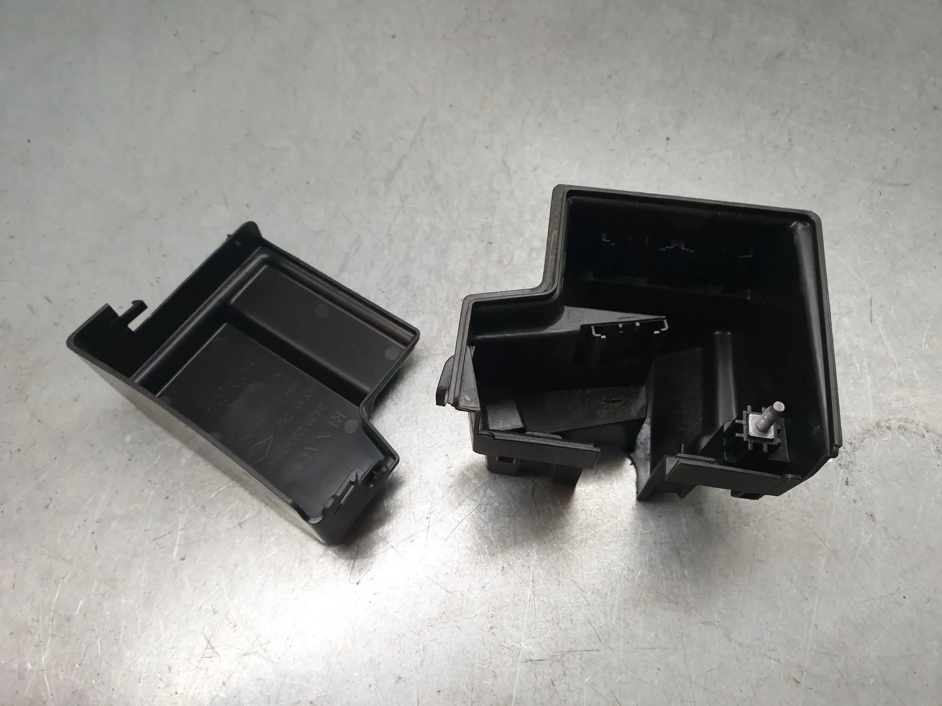 Involúcro / Carcaça dos Fusíveis RENAULT Clio V (BF_) Imagem-5