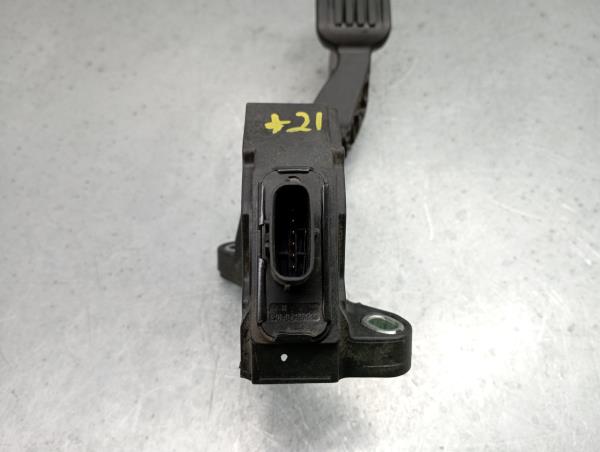 Pedal do acelerador TOYOTA Yaris (_P13_) Imagem-3