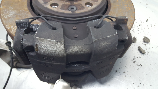 Pinça travão / maxila de travão frente esquerda RENAULT Grand Scénic III (JZ0/1_)