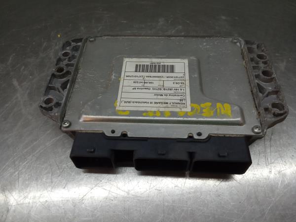 Centralina motor / ECU RENAULT Megane III (BZ0_) Imagem-1