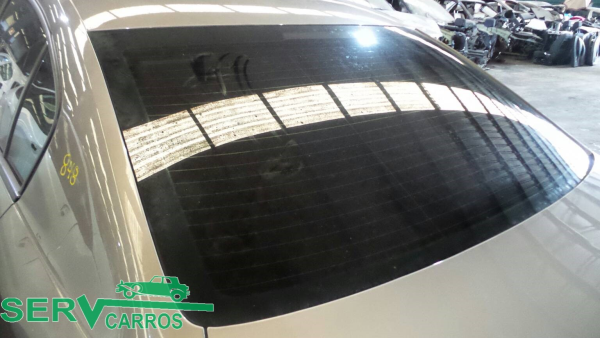 Lunotto posteriore VOLKSWAGEN Passat (362)