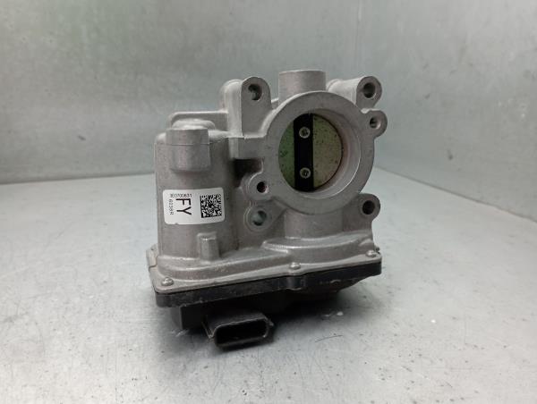 Boîtiers papillon RENAULT Clio IV (BH_)