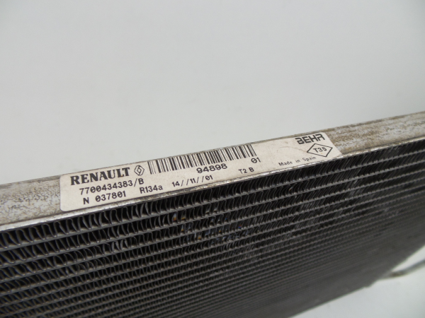 Condensatore aria condizionata (A/C) RENAULT Megane I (BA0/1_) Imagem-3