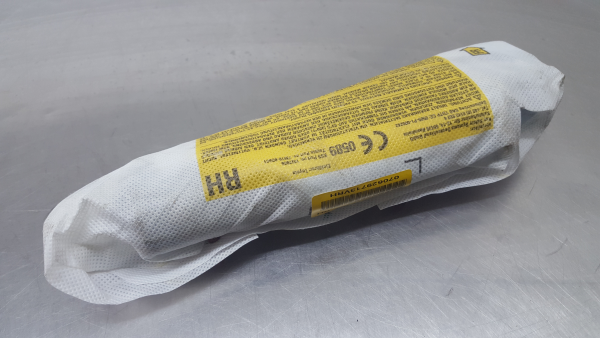 Airbag  Droite TOYOTA Yaris (_P13_) Imagem-1