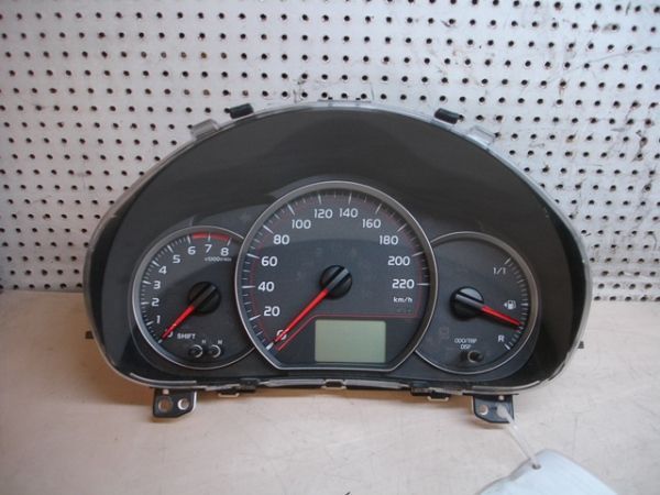 Quadrante / painel de instrumentos TOYOTA Yaris (_P13_)