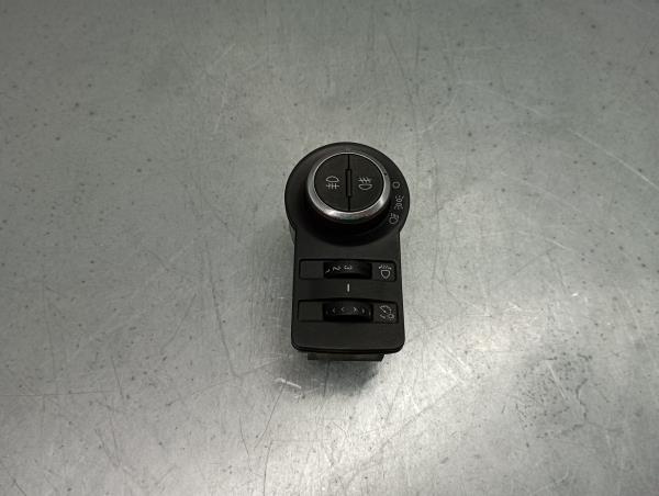 Bouton / interrupteur d'éclairage OPEL Astra J