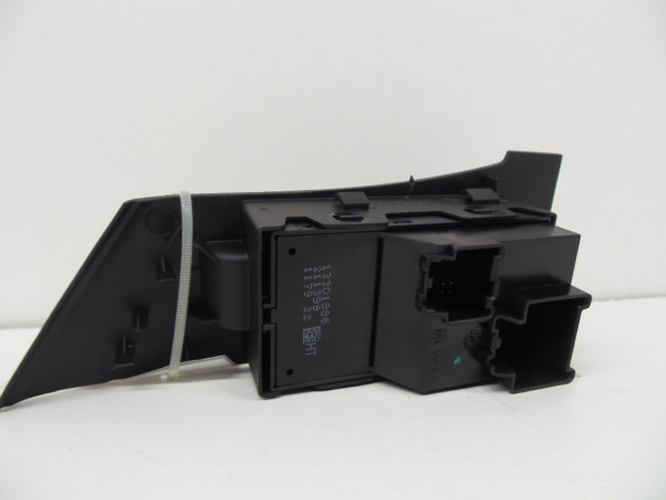Mando / interruptor elevalunas delantero derecho OPEL Astra J Imagem-1
