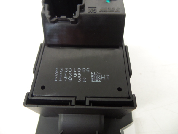 Mando / interruptor elevalunas delantero derecho OPEL Astra J Imagem-2