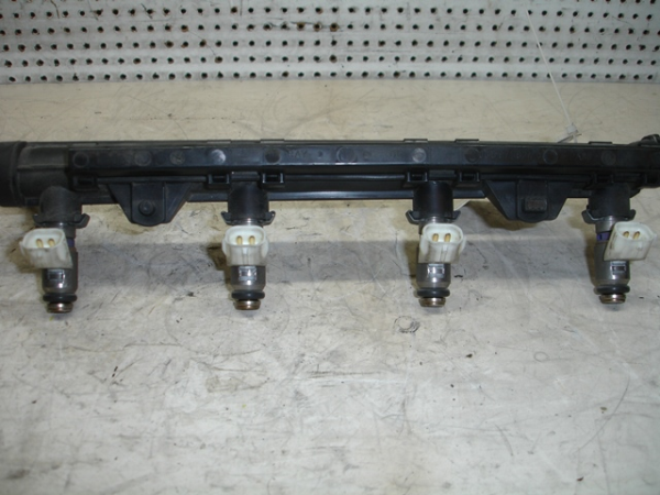 Rampa iniettori VOLKSWAGEN Polo (6R, 6C)