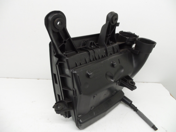 Air filter box PEUGEOT 508 Imagem-1