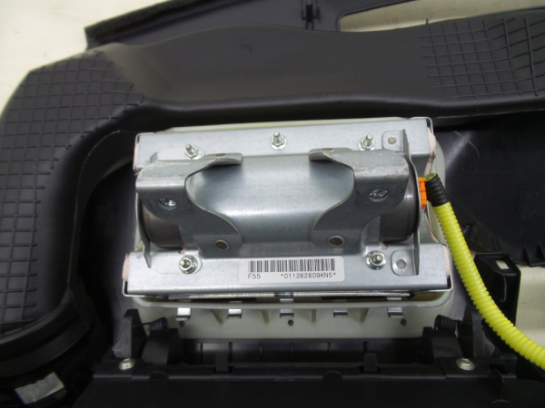 Airbag passageiro TOYOTA Yaris (_P9_)