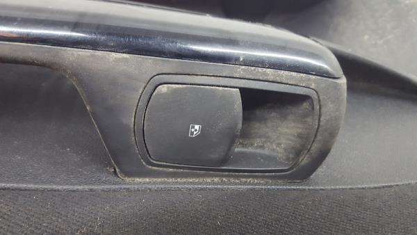 Mando / interruptor elevalunas delantero derecho OPEL Corsa D