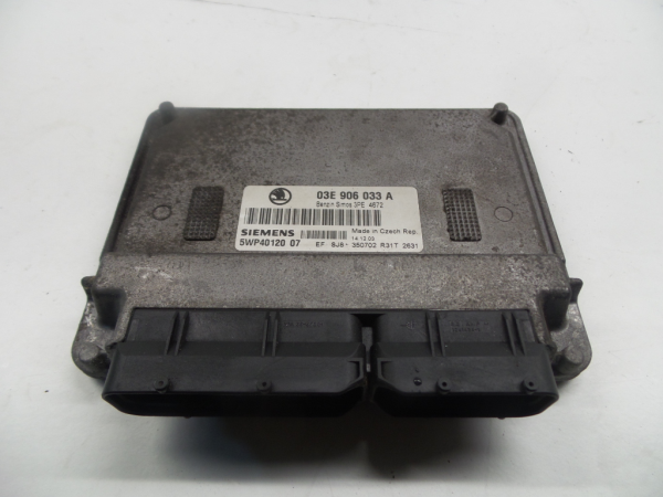 Centralina motor / ECU SKODA Fabia I Break (6Y5)