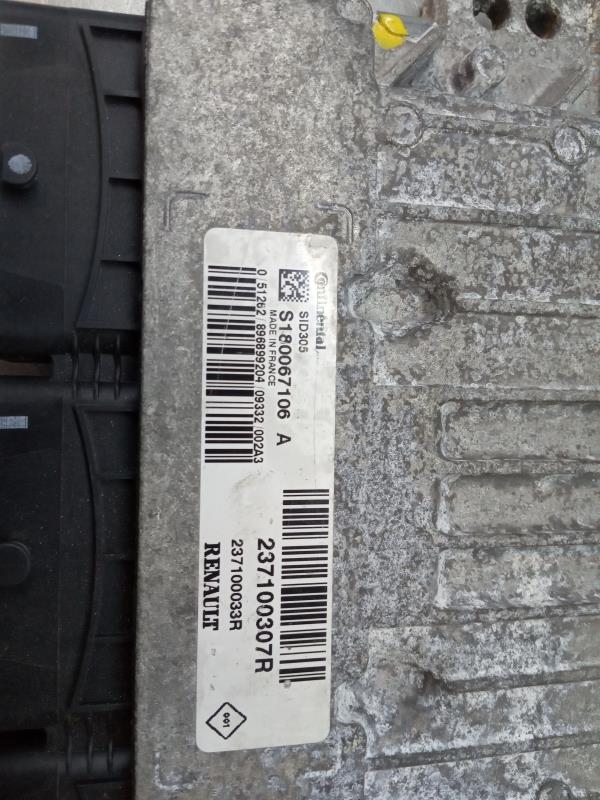 Centralina motor / ECU RENAULT Megane III (BZ0_) Imagem-3