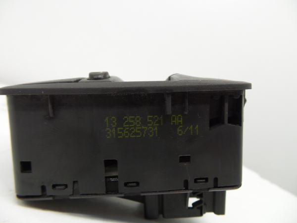 Comando / botão / interruptor vidros frente esquerdo OPEL Corsa D Van Imagem-11