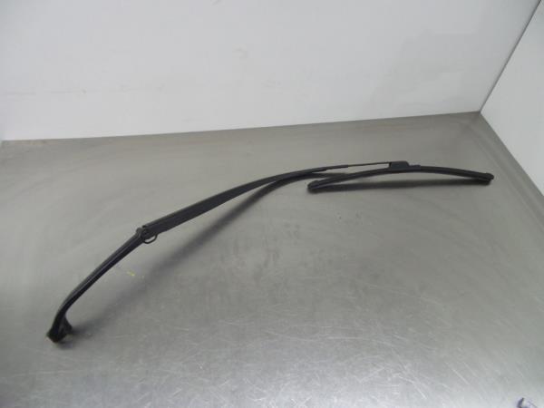 Brazo de limpiaparabrisas delantero derecho HONDA HR-V (RU_)