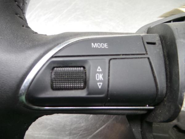Volante AUDI A4 (8K2, B8) Imagem-2