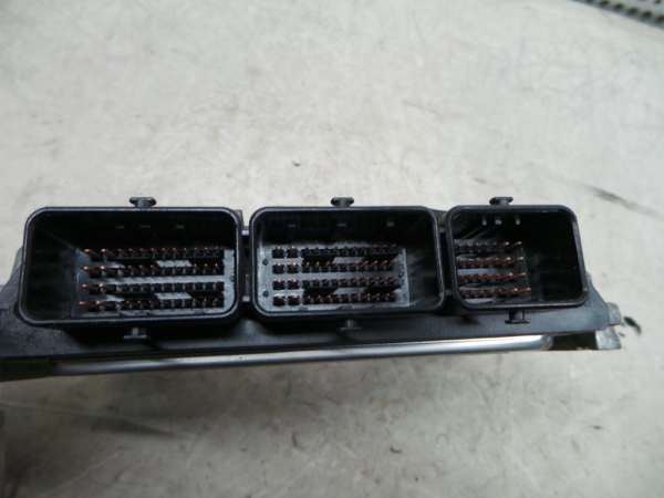 Centralina motor / ECU RENAULT Megane III (BZ0_) Imagem-1