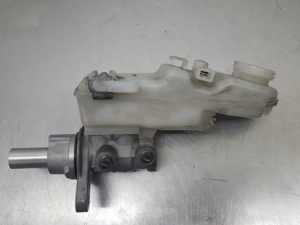 Bomba central dos travões TOYOTA Auris Hatchback (_E15_)