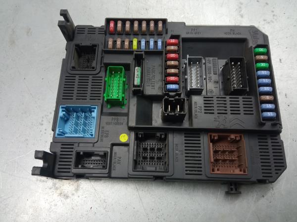 Caixa fusíveis / SAM / BSI PEUGEOT 208 Imagem-1