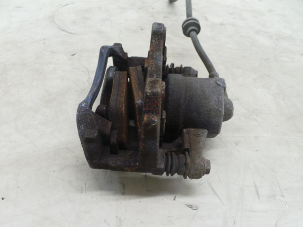 Pinça travão / maxila de travão frente esquerda OPEL Corsa D