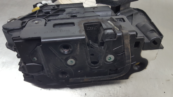 Cerradura / cierre puerta delantero derecho VOLKSWAGEN Polo (6R, 6C)