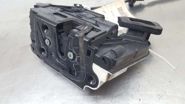 Cerradura / cierre puerta delantero derecho VOLKSWAGEN Polo (6R, 6C) Imagem-2