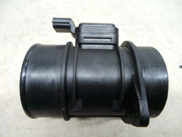 Mass Air Flow Sensor (MAF) RENAULT Megane III (BZ0_)
