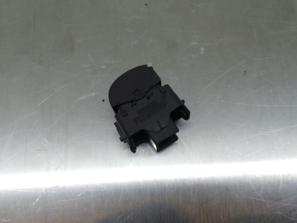 Mando / interruptor elevalunas delantero derecho FORD Fiesta VI (CB1, CCN) Imagem-2