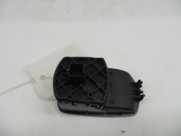 Mando / interruptor elevalunas delantero derecho OPEL Corsa E Imagem-1