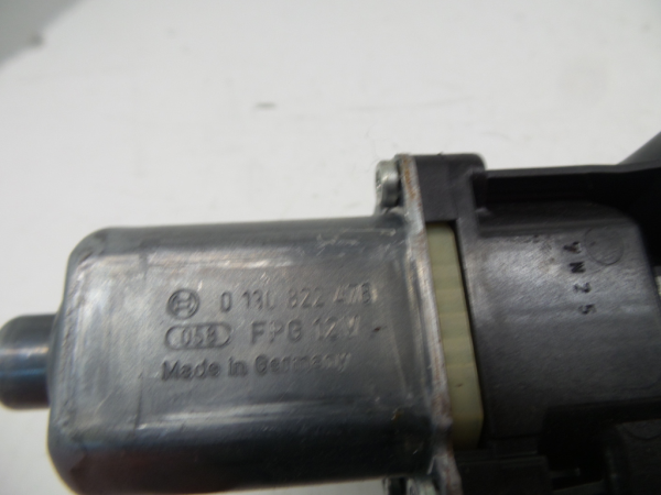 Motore alzacristallo anteriore destro RENAULT Megane III (BZ0_) Imagem-1