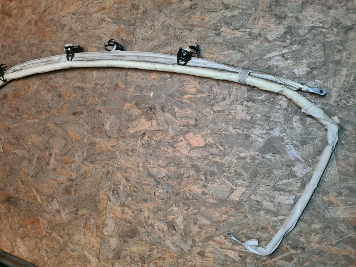 Airbag a Tendina Destra VOLVO V40 Combi (VW) Imagem-1