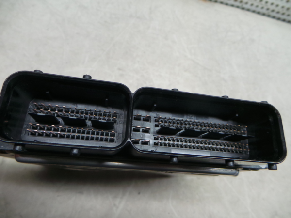 Centralina motor / ECU SEAT Leon (1P1) Imagem-1