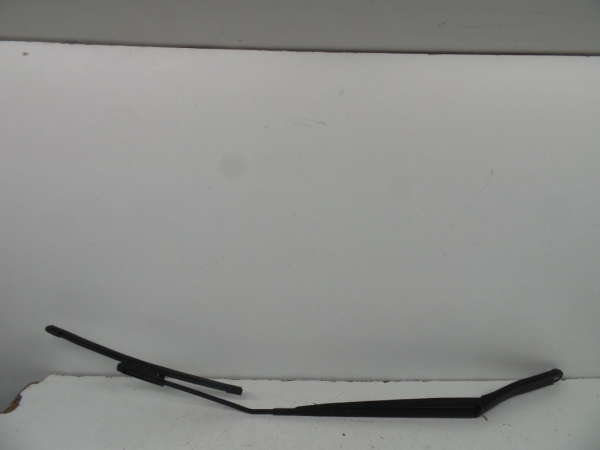 Braccio del tergicristallo anteriore destro RENAULT Clio IV (BH_)