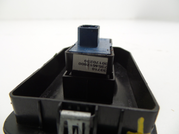 Mando / interruptor elevalunas delantero derecho PEUGEOT Bipper (AA_) Imagem-3