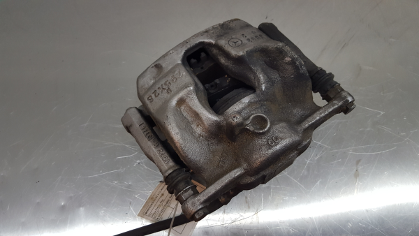Pinça travão / maxila de travão frente esquerda MERCEDES-BENZ Classe A (W176) Imagem-2