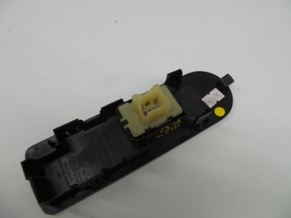 Mando / interruptor elevalunas delantero derecho RENAULT Clio IV (BH_) Imagem-4